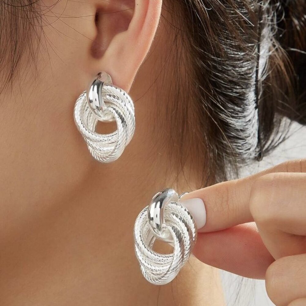 Silver European and American Style Cool Twisted Creased